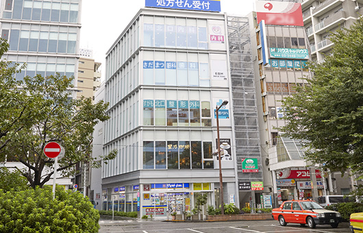 巣鴨さだまつ眼科 (巣鴨駅徒歩1分)  